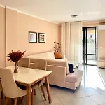 Large In Apartman Golem