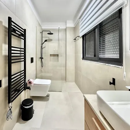Large In Apartman *