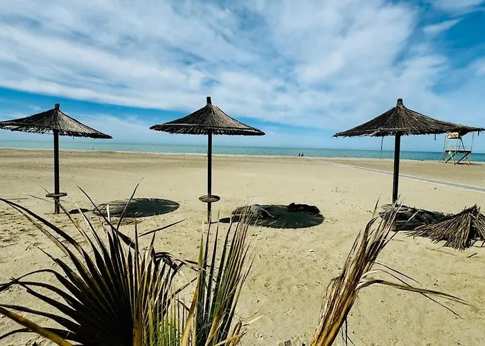 Large In Апартаменты Голем